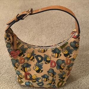 Dooney & Bourke Vintage Bumble Bee 🐝 Bucket Bag Coated Canvas Leather Trim